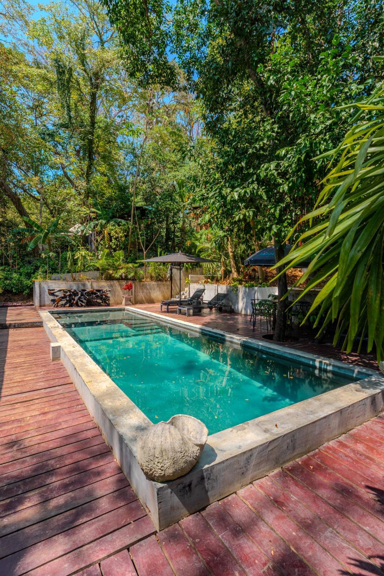 Hotel Hostel-island Paradise, Saboga And Noelia (adults Only)